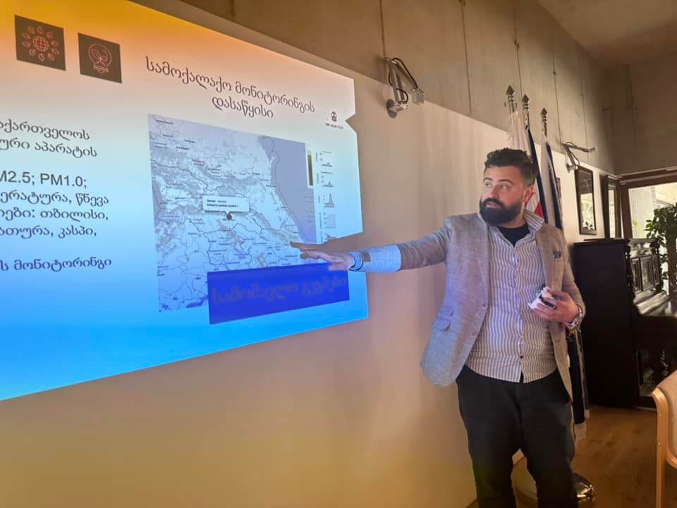 Environmentalists launch AirGE. Citizen stations are about to monitor air pollution in Georgia